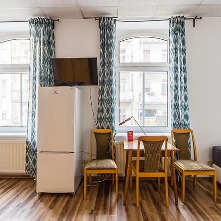 Enjoy Your With Dkn - Mon-sun - Late Night Check-in - Multilanguage - Near Railway Station - Witamy Serdecznie Leipzig