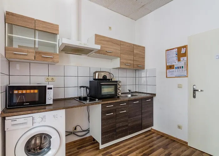 Enjoy Your With Dkn - Mon-sun - Late Night Check-in - Multilanguage - Near Railway Station - Witamy Serdecznie * 莱比锡