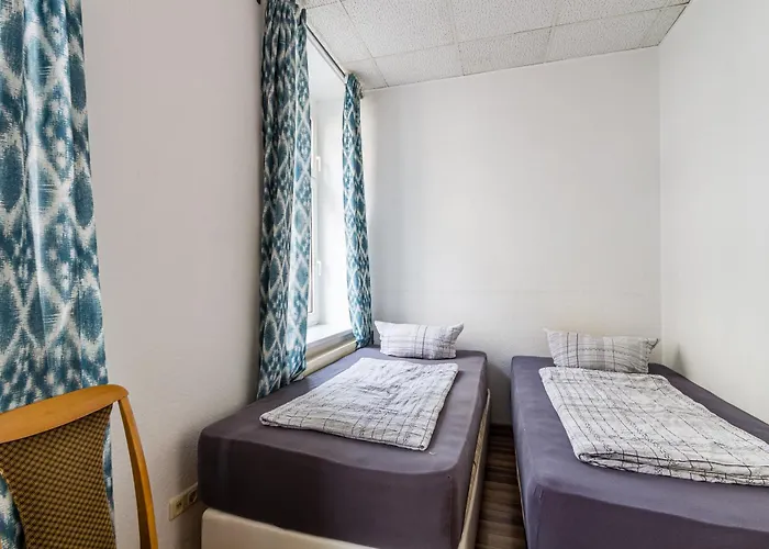 Enjoy Your With Dkn - Mon-sun - Late Night Check-in - Multilanguage - Near Railway Station - Witamy Serdecznie Апартаменты *